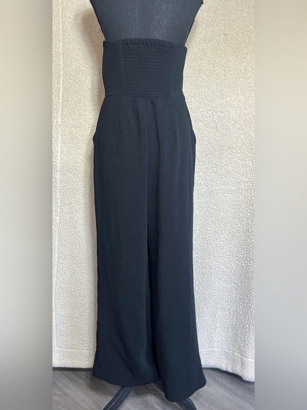 A New Day Women’s M Strapless Wide-Leg Jumpsuit Black Smocked Back Pockets - Picture 2 of 12